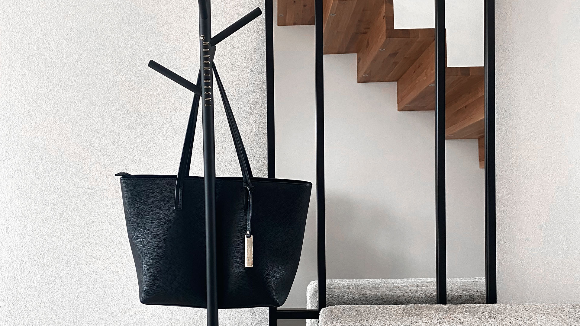 Taschenbaum-zuhause-styro-ag-25-titelbild